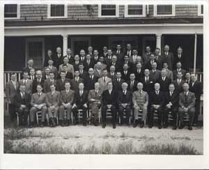 1945